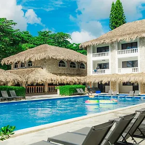 3* Hotel Playa Esmeralda